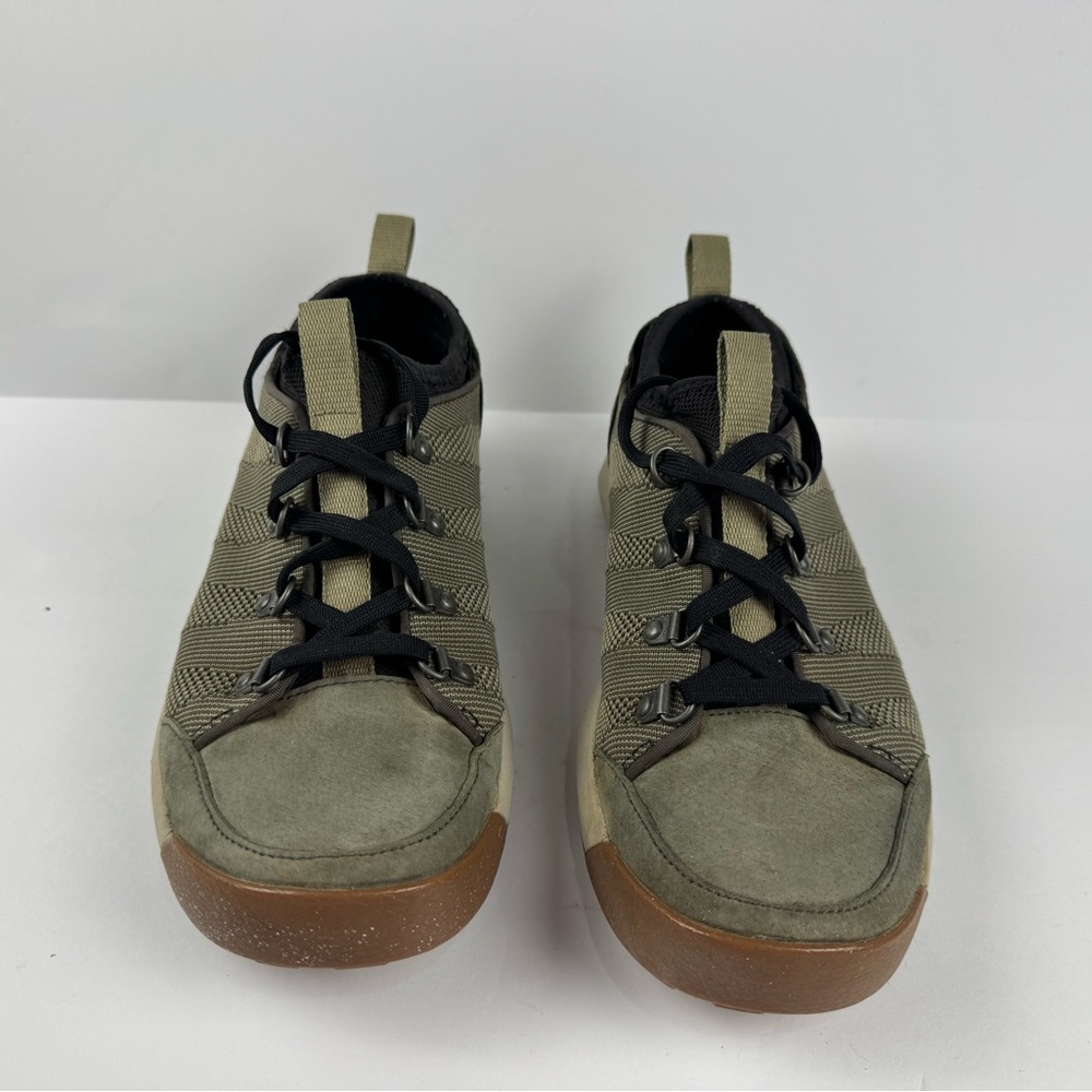 Women’s LL Bean Vista hiking shoes measures as a 9 - Picture 2 of 6